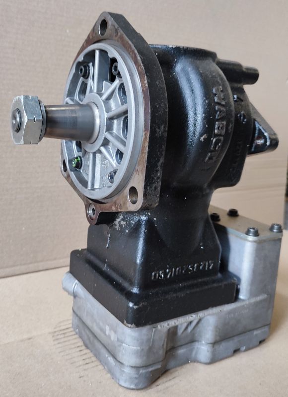 Повітряний компресор 04298359 (LK3866) для двигунів WABCO