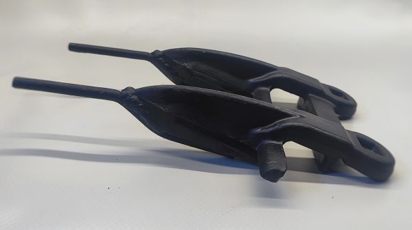 The finger is doubled to the sunflower harvester Claas Sunspeed 12-70 Black